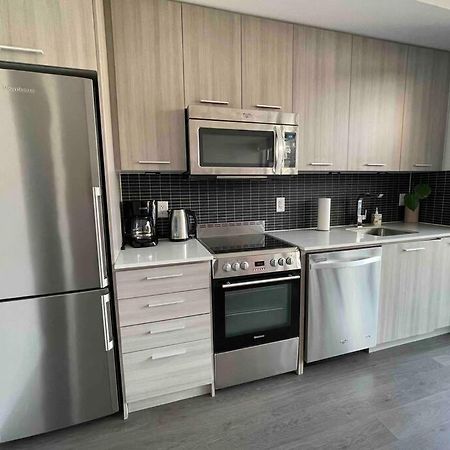 Gorgeous Downtown Condo Торонто Екстер'єр фото